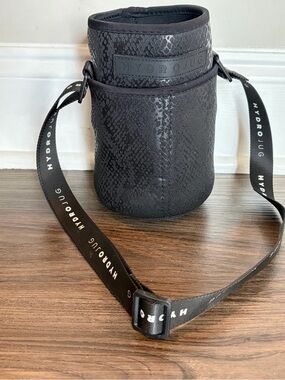 HydroJug Black Textured Bottle Sleeve Carrier